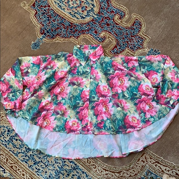 UNIF dolls kill blouse - Picture 3 of 3